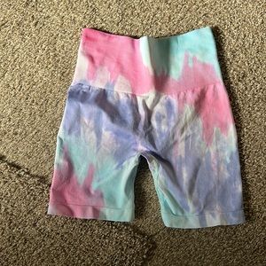 Allure the brand tie dye scrunch active shorts never worn